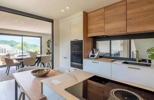 Echarvines Villa | Villa 'Near Village and Lake' with Lake View, Wi-Fi and Air Conditioning