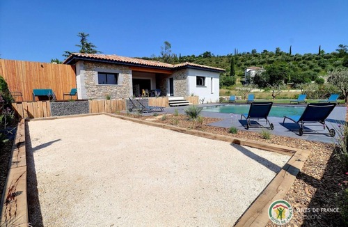 Ruoms House | Villa Neuve, Climatisée; Grande Piscine, Lieu Calme