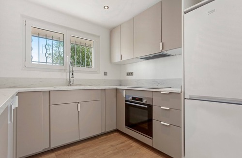 Les Issambres Villa | Villa 'Palmier' with Sea View, Wi-Fi and Air Conditioning