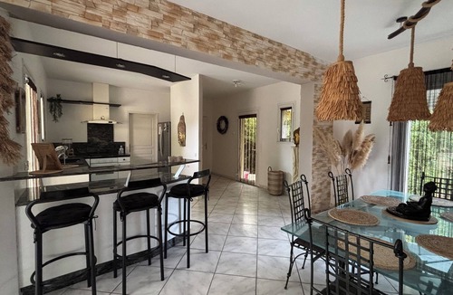Saint-Drezery Villa | Villa Pic St Loup Montpelier area, 10 min A9, 170m², swimming pool, sleeps 10