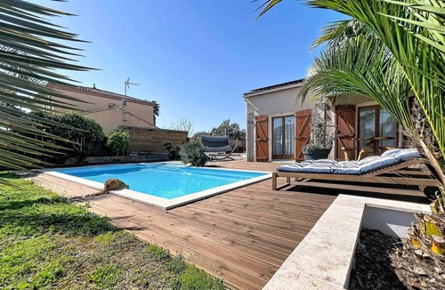 Vic-la-Gardiole House | Villa pool and jacuzzi