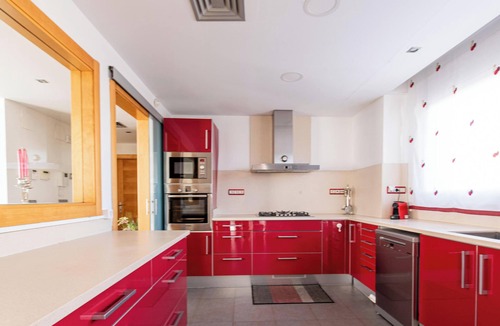 Calafell Villa | Villa Rosa with private pool. Near the beach - WiFi & A/C
