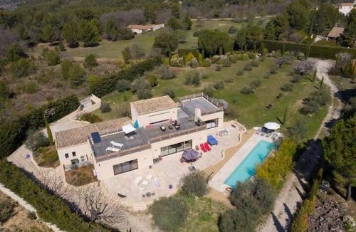 La Roque-sur-Pernes Villa | Villa Sérénité