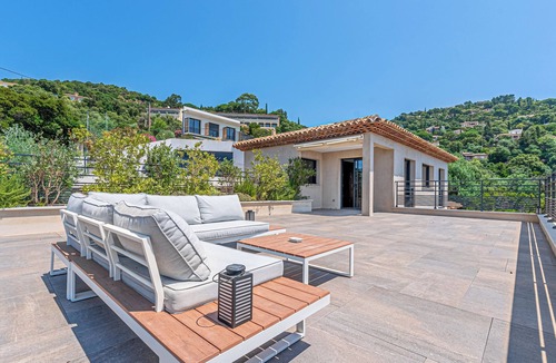 Le Rayol Villa | Villa sea view