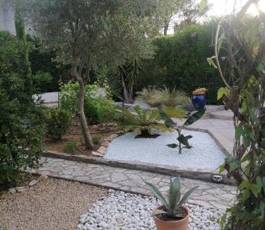 Nages-et-Solorgues House | Villa Vanille