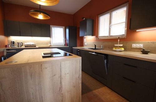 Dieulefit House | Villa with panoramic view and swimming pool within walking distance of town center.
