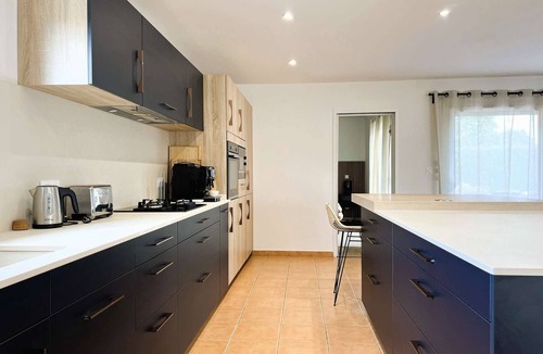 Linxe Villa | Villa with secure pool - 8/9 guests