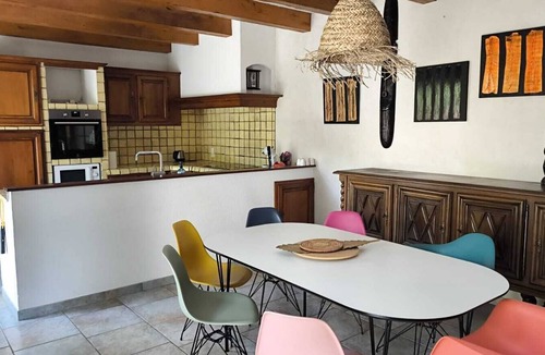 Teyran Bed & Breakfast | Village Center 1 Spacious Suite Pool Access 10Mx5M Lunch Included