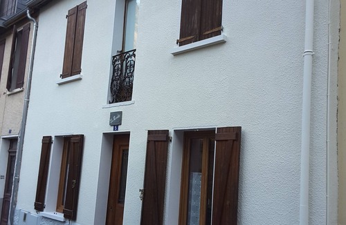 Saint-Mamet House | Village House in Naturally Cool Mountain Setting Near Bagnères de Luchon