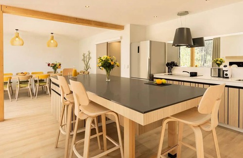 Beauziac House | VIP Cottage for 12 People