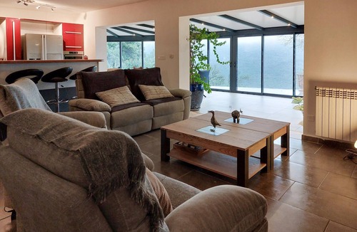 Saint-Chinian House | VUE D'EXCEPTION AVEC PISCINE
