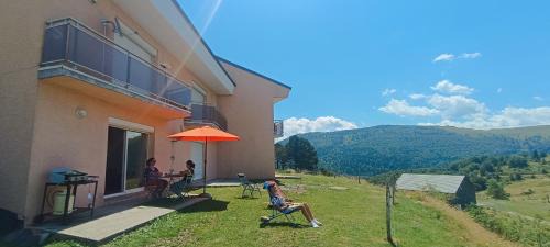 Camurac Apartment | Vue exceptionnelle tout en haut des montagnes, dépaysement total !