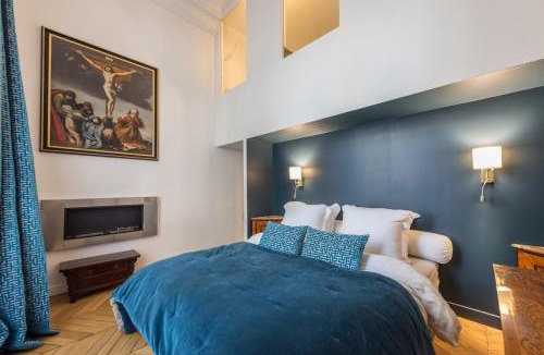 Quartier de la Plaine-de-Monceaux Apartment | Wagram Luxury Palace