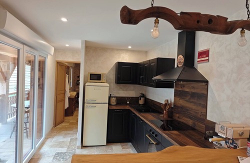 Le Soler Apartment | Wamakiti Ranch Private Jacuzzi View of the horses Breakfast included