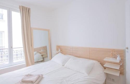 Jardin des plantes Apartment | We Parisian The Latin Quarter Cozy Home