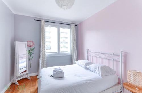 Yves Farge - Le Fleuve Apartment | WeHost - Girard - Appartement T4 - 6 personnes - Balcon + Parking