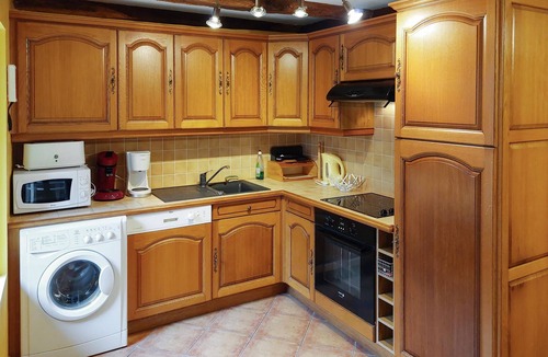 Sougeal House | Welcome to this colourful and family-friendly holiday home with pool.