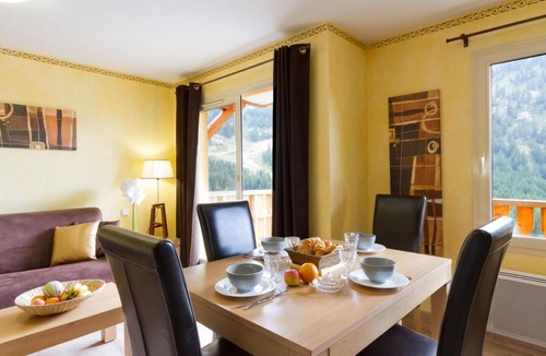 Isola Apartment | Wifi, 200m from resort center, balcony, tv, ski locker, 35m², Isola 2000