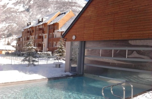 Luz-Saint-Sauveur Apartment | Wifi, 3rd floor, swimming pool, sauna, hammam, balcony, parking, tv, ski locker, 57-63m²
