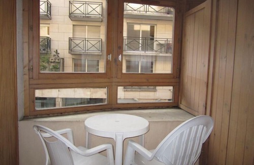 Brides-les-Bains Apartment | Wifi, 50m from resort center, 1st floor, balcony, parking, tv, ski locker, 26m², Brides Les Bains