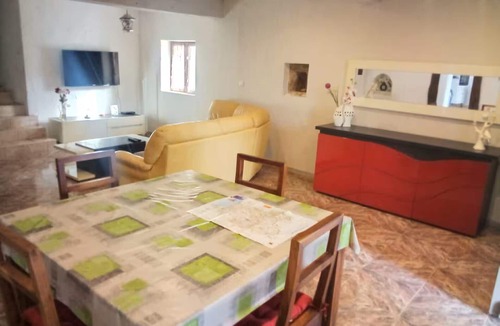 Albieres House | Wifi gîte with panoramic view in the Corbières