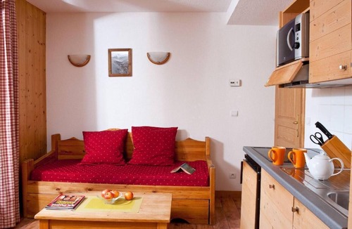 La Feclaz Apartment | Wifi, Ground floor, swimming pool, sauna, terrace, balcony, parking, ski locker, 35-42m², La Féclaz