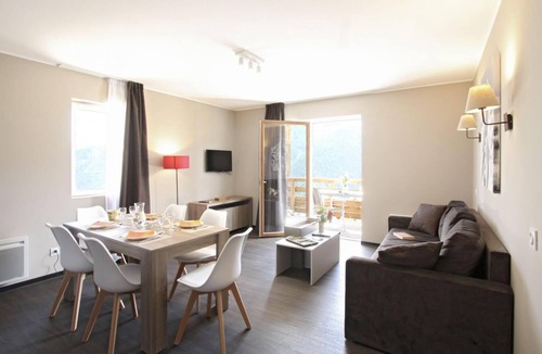 Pra Loup Apartment | Wifi, swimming pool, tv, ski locker, 32m², Pra Loup