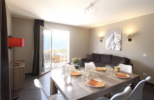Pra Loup Apartment | Wifi, swimming pool, tv, ski locker, 46m², Pra Loup