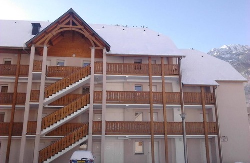 Luz-Saint-Sauveur Apartment | Wifi, view mountain, swimming pool, sauna, hammam, terrace, balcony, parking, tv, ski locker, 33m²