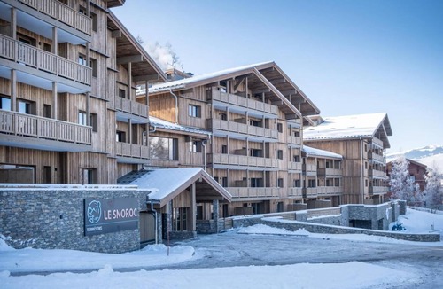 Montalbert Apartment | Wifi, view mountain, swimming pool, sauna, hammam, balcony, parking, ski locker, 45-70m², Montalbert