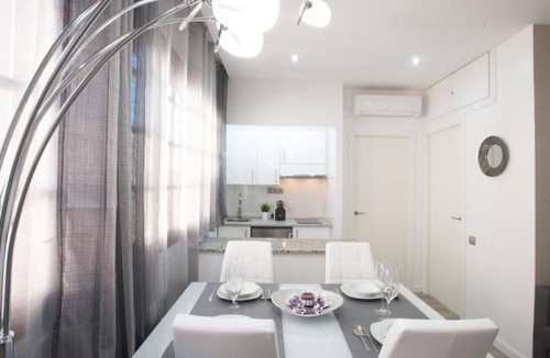 Gracia Apartment | Wohnung mit Privatparkplatz by Interhome