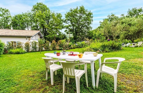 Ascain House | Wonderful private villa for 6 guests with WIFI, TV and pets allowed