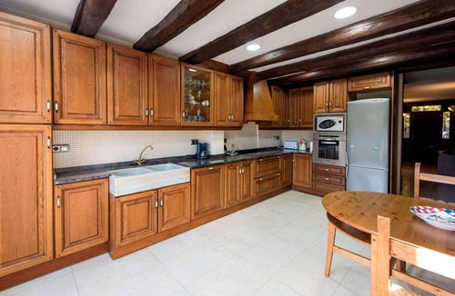 Seu de Urgell House | Wonderful villa for 14 people with private pool, WIFI, TV, terrace and pets allowed