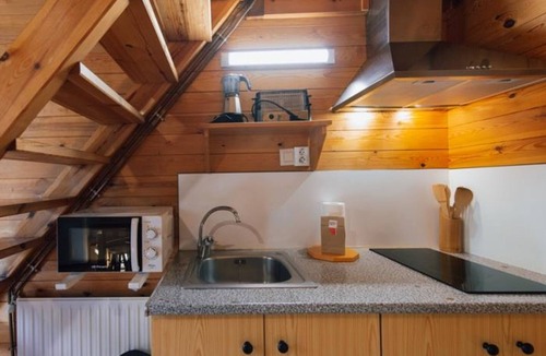 Montardit de Baix House | Wooden Bungalows with Porch and Pets Allowed