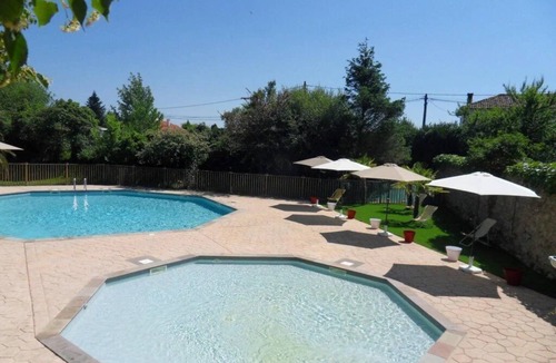 Urt House | ZEcamping 3 étoiles avec piscine chauffée snack bar et restaurant