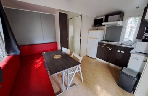 Saint-Cere House | ZEcamping 3 étoiles dog friendly environnement calme pataugeoire