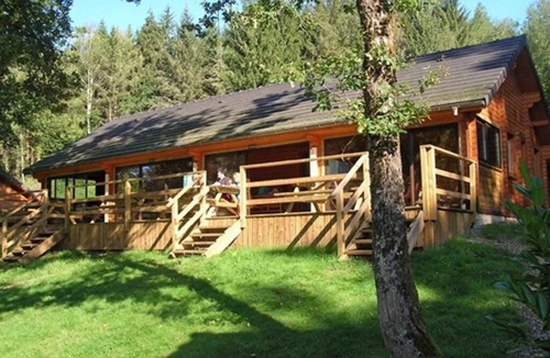 Correze House | ZEcamping 3 étoiles piscine chauffée animaux acceptés mobil-home 25m2 4 pers