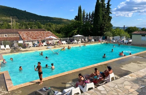 Lussas House | ZEcamping 3 étoiles piscine chauffée tente 18m2