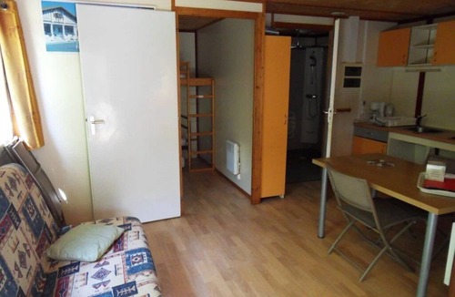 Urt Ski Chalet | ZEcamping 3* piscine bien-être chalet TV 35m2 5 pers