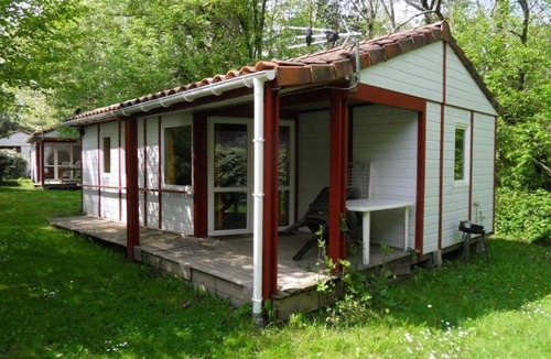 Urt Ski Chalet | ZEcamping 3* piscine bien-être chalet TV 35m2 5 pers