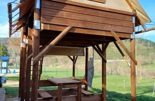Le Change House | ZEcamping 3* piscine chauffée dog friendly locatif BBQ 7m2 2 pers