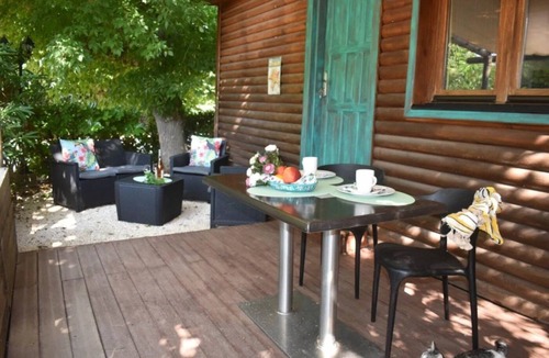 Paluds de Noves Ski Chalet | ZEcamping 4 étoiles pet friendly piscine et pétanque au cœur des Alpilles