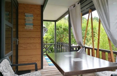 Paluds de Noves Ski Chalet | ZEcamping 4 étoiles piscine pet friendly jacuzzi chalet TV LV clim 24m2
