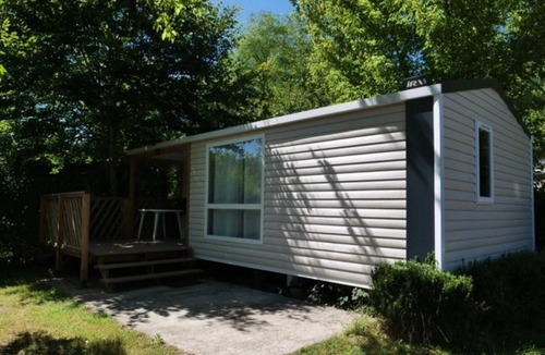 Monceaux-sur-Dordogne House | ZEcamping 4* animé piscine couverte cottage TV 29m2 4 pers