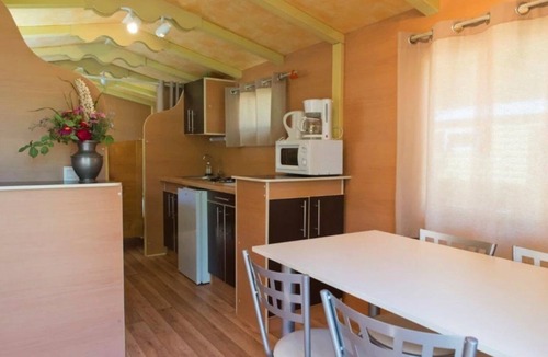Le Bourg-d'Oisans House | ZEcamping 4* familial piscine chauffée locatif BBQ 17m2 4 pers