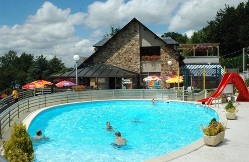 Salles-Curan House | ZEcamping 4* familial piscine chauffée mobil-home 18m2