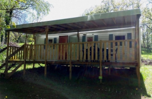 Vic-sur-Cere House | ZEcamping 4* familial piscine couverte pet friendly mobil-home 22m2