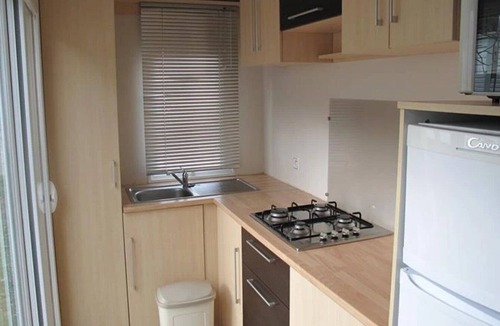 Carennac House | ZEcamping 4* familial pataugeoire animaux acceptés locatif TV 29m2