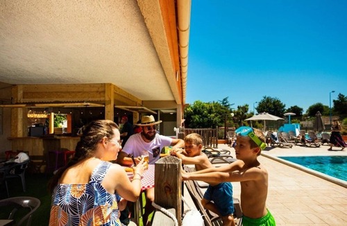 Canet-en-Roussillon House | ZEcamping 4 étoiles espace aquatique tente TV LV BBQ 35m2
