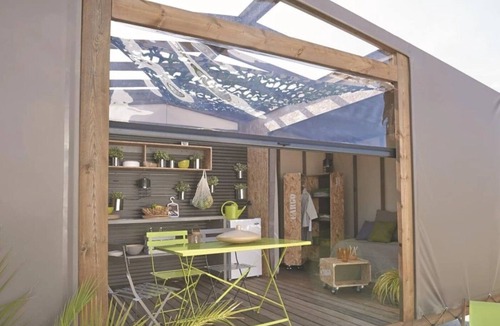 Laroque-des-Alberes House | ZEcamping 4* animé piscine couverte tente BBQ 17m2 4 pers